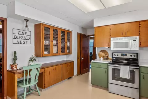 Kitchen - 406 E Water St, Prospect, OH 43342 photo 4 of 4