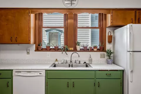 Kitchen - 406 E Water St, Prospect, OH 43342 photo 3 of 4