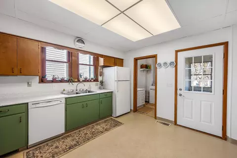 Kitchen - 406 E Water St, Prospect, OH 43342 photo 1 of 4