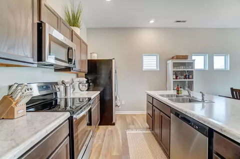 Kitchen - 5002 Crestbrook Dr, Lockbourne, OH 43137 photo 7 of 7