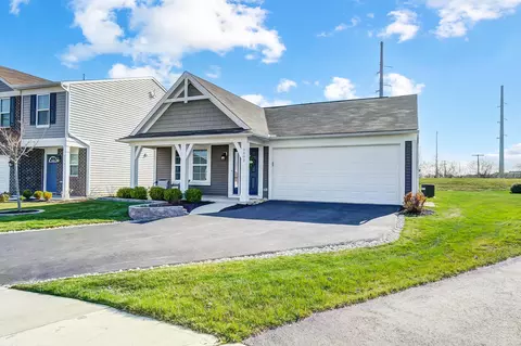 Exterior - 5002 Crestbrook Dr, Lockbourne, OH 43137 photo 3 of 10
