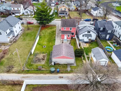 View/Area - 696 E Deshler Ave, Columbus, OH 43206 photo 3 of 4