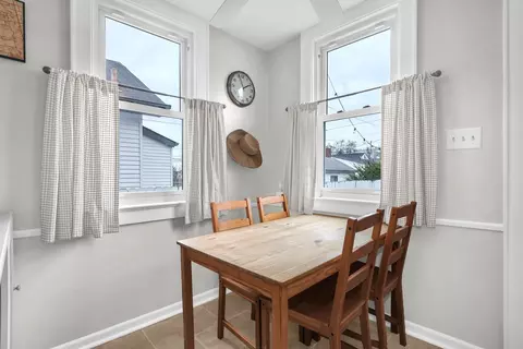 Dining - 696 E Deshler Ave, Columbus, OH 43206 photo 3 of 3