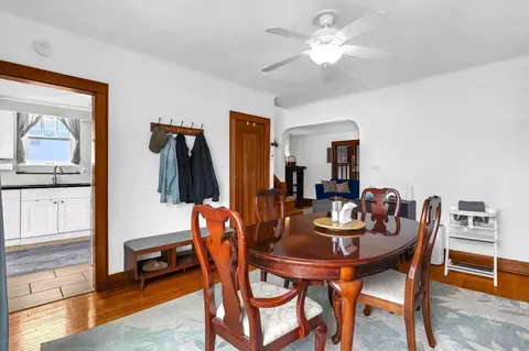 Dining - 696 E Deshler Ave, Columbus, OH 43206 photo 2 of 3