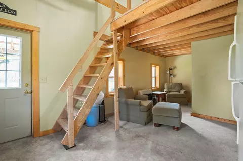 Living - 5250 Germany Rd, Beaver, OH 45613 photo 3 of 3