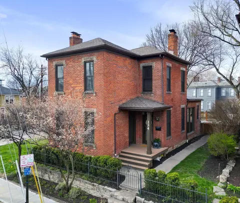 134 Warren St, Columbus, OH 43215