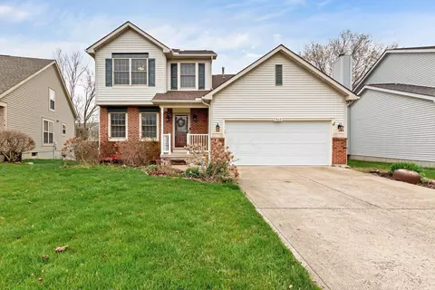 543 Quail Hollow Dr N, Marysville, OH 43040