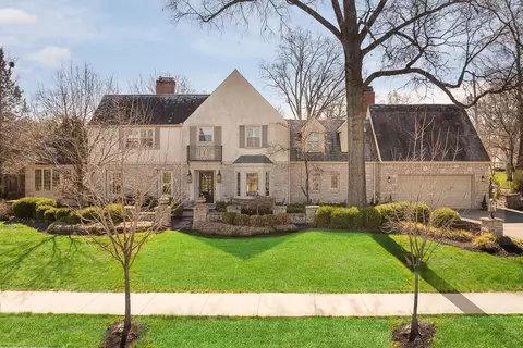 1833 Barrington Rd, Columbus, OH 43221