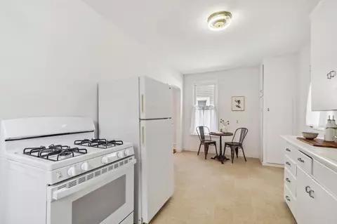 Kitchen - 156 E Maynard Ave, Columbus, OH 43202 photo 4 of 4