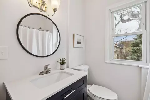 Bath - 156 E Maynard Ave, Columbus, OH 43202 photo 2 of 3