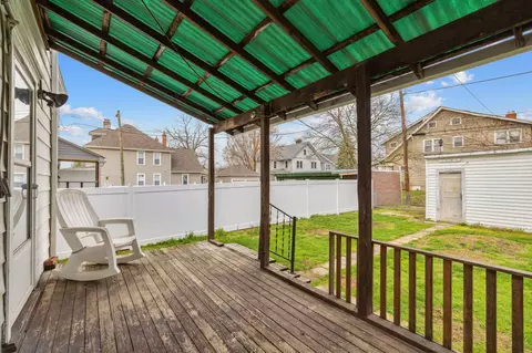 Exterior - 156 E Maynard Ave, Columbus, OH 43202 photo 7 of 9