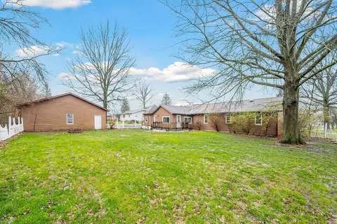 Exterior - 1748 Smeltzer Rd, Marion, OH 43302 photo 11 of 12