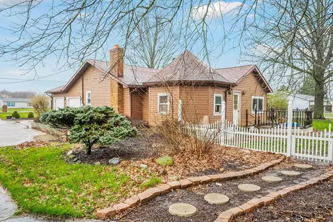 Exterior - 1748 Smeltzer Rd, Marion, OH 43302 photo 8 of 12
