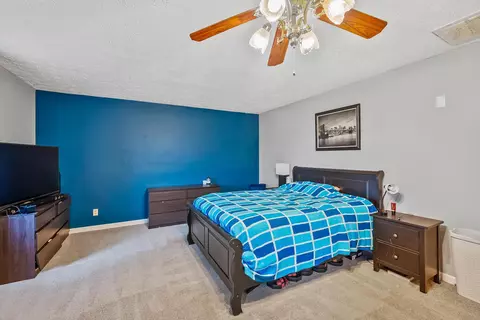 Bedroom - 1748 Smeltzer Rd, Marion, OH 43302 photo 2 of 5