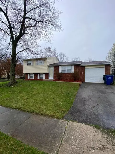 2589 Niantic Dr, Columbus, OH 43224