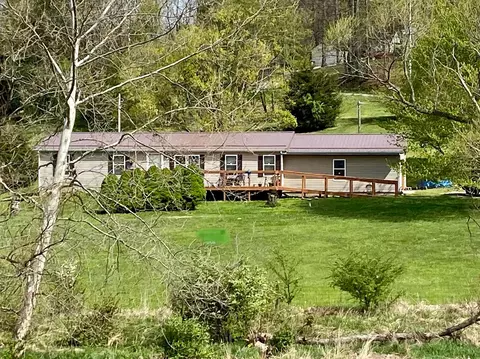 6846 Parr Rd SE, Heath, OH 43056