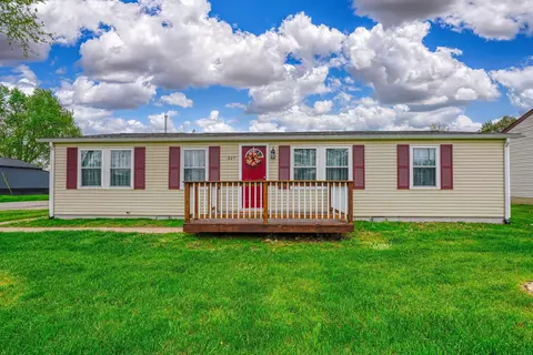 627 S Water St, Williamsport, OH 43164