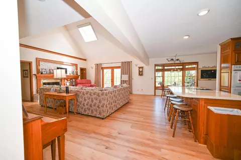Dining - 814 Eton St, Marion, OH 43302 photo 3 of 5