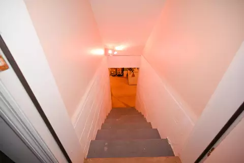 Entry Way - 814 Eton St, Marion, OH 43302 photo 9 of 9