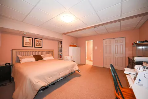 Bedroom - 814 Eton St, Marion, OH 43302 photo 10 of 10