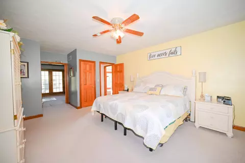 Bedroom - 814 Eton St, Marion, OH 43302 photo 3 of 10