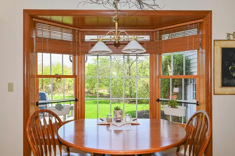 Dining - 814 Eton St, Marion, OH 43302 photo 4 of 5