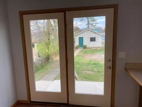 Exterior - 136 Fairview Blvd, Circleville, OH 43113 photo 6 of 13
