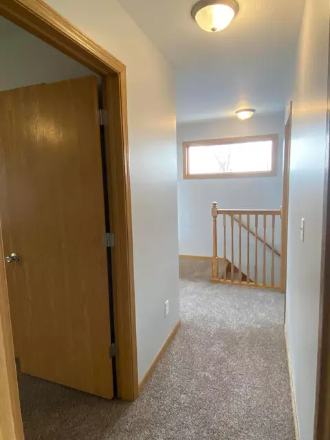 Entry Way - 136 Fairview Blvd, Circleville, OH 43113 photo 5 of 7