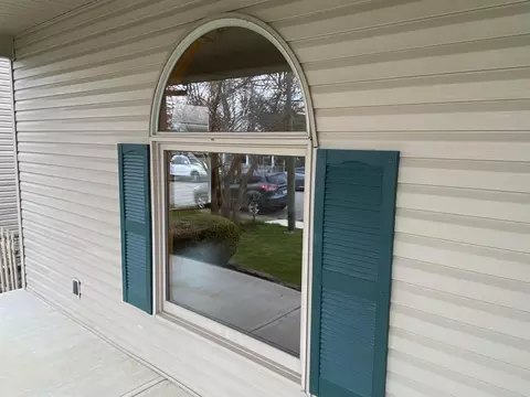 Exterior - 136 Fairview Blvd, Circleville, OH 43113 photo 4 of 13