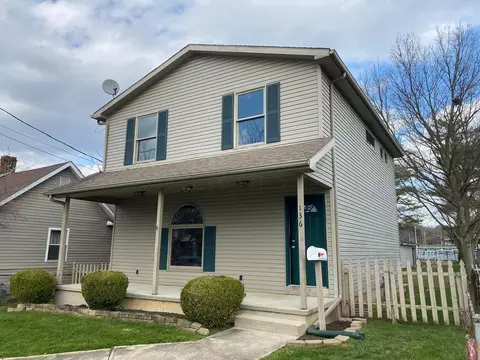 Exterior - 136 Fairview Blvd, Circleville, OH 43113 photo 3 of 13