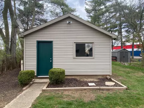 Exterior - 136 Fairview Blvd, Circleville, OH 43113 photo 10 of 13