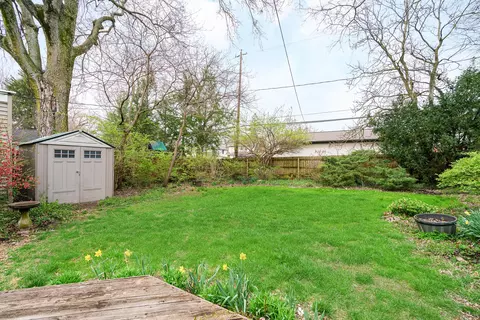 Exterior - 70 E Dunedin Rd, Columbus, OH 43214 photo 10 of 12