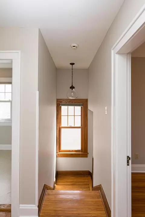 Entry Way - 214 E Pacemont Rd, Columbus, OH 43202 photo 4 of 4