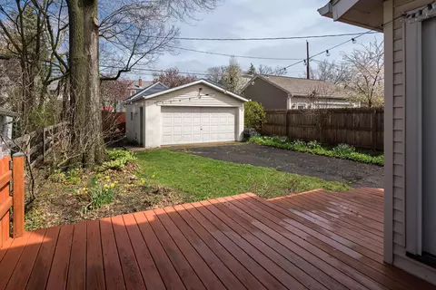 Exterior - 214 E Pacemont Rd, Columbus, OH 43202 photo 5 of 5