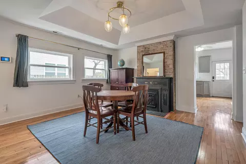 Dining - 663 E 3rd Ave, Columbus, OH 43201 photo 2 of 4
