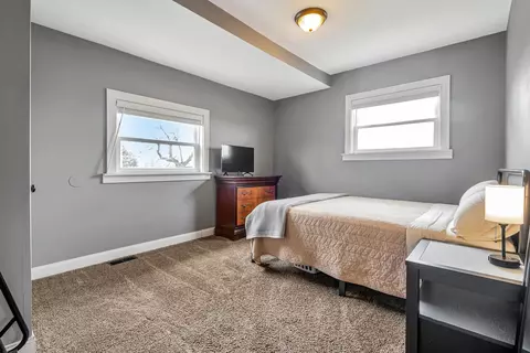 Bedroom - 663 E 3rd Ave, Columbus, OH 43201 photo 9 of 12