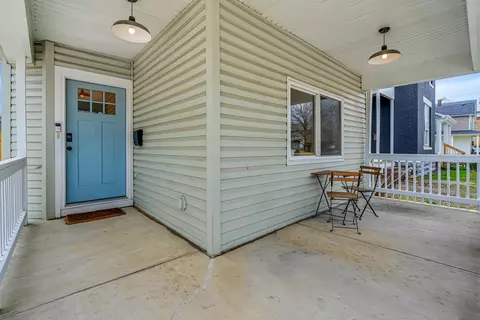Exterior - 663 E 3rd Ave, Columbus, OH 43201 photo 6 of 13