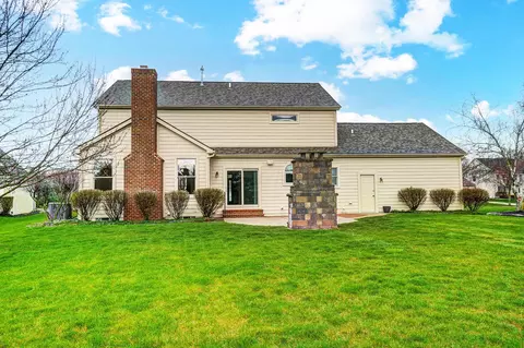 Exterior - 6826 Mcdevitt Dr, Dublin, OH 43017 photo 9 of 10