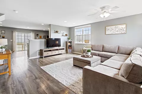 7216 W Campus Rd #25, New Albany, OH 43054