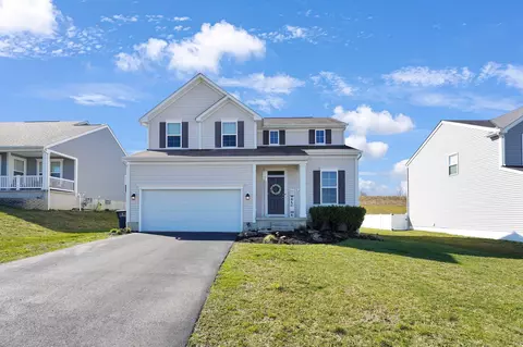 2130 Greencrest Way, Lancaster, OH 43130