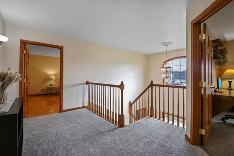 Entry Way - 3273 Gooding Rd, Marion, OH 43302 photo 3 of 4