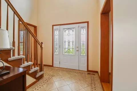 Entry Way - 3273 Gooding Rd, Marion, OH 43302 photo 2 of 4
