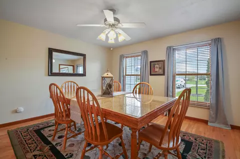 Dining - 3273 Gooding Rd, Marion, OH 43302 photo 5 of 7