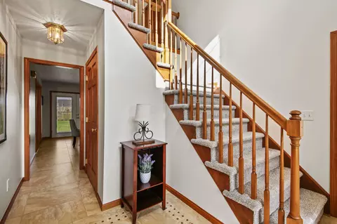 Entry Way - 3273 Gooding Rd, Marion, OH 43302 photo 1 of 4