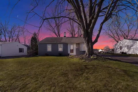 4767 Midlane Dr, Hilliard, OH 43026