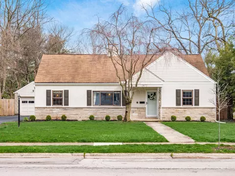 2872 Zollinger Rd, Columbus, OH 43221