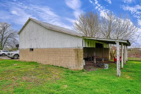 Exterior - 9155 State Route 188, Circleville, OH 43113 photo 16 of 18