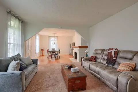 Living - 9155 State Route 188, Circleville, OH 43113 photo 6 of 7