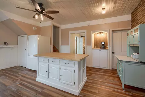 Living - 9155 State Route 188, Circleville, OH 43113 photo 1 of 7