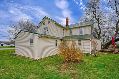 Exterior - 9155 State Route 188, Circleville, OH 43113 photo 8 of 18